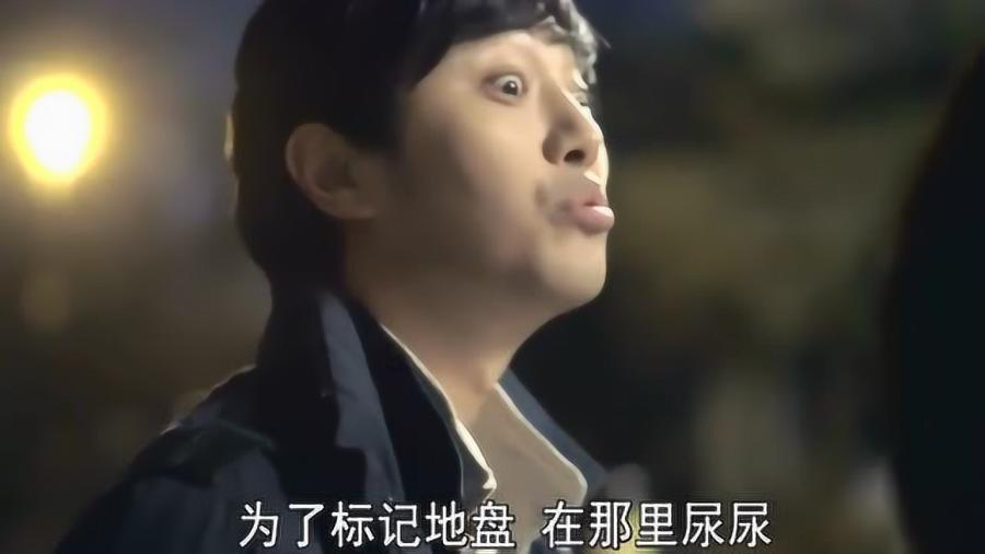 迷路的可爱男孩