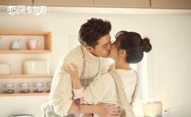 回顾长影拍摄的经典老电影《六号门》：讲述搬运工人在地下党的领导下与货场把