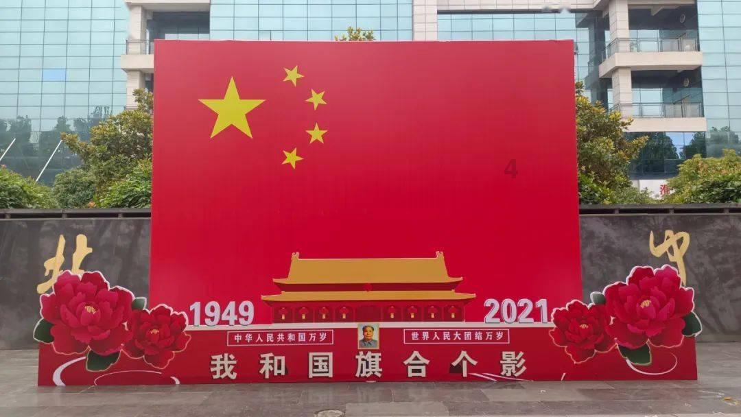 修狗这一天行程还怪满的，一看就是只E狗！