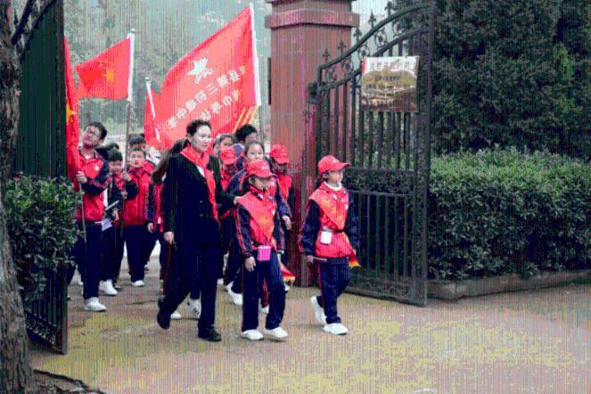 抓项目建设 德阳有“高招”