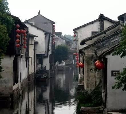美丽皇后逃脱