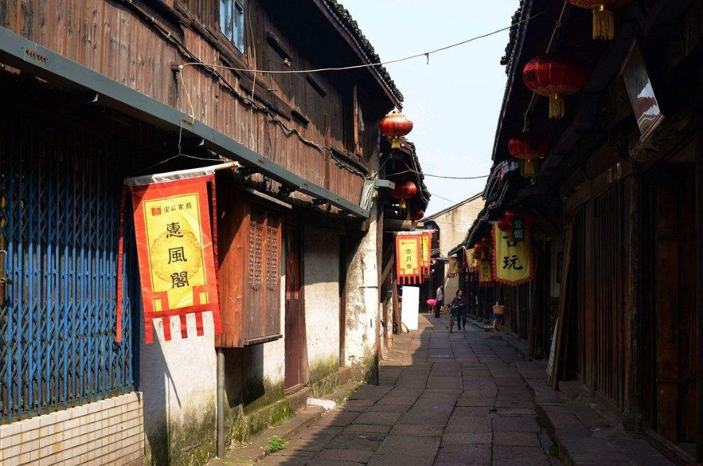 跳跃的木偶