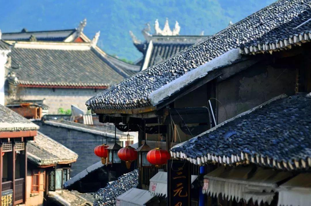 逃离空旷大街