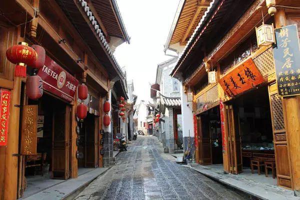 连城:翰墨飘香添年味 春联送福进万家